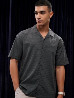 HIGHLANDER - Men Special Yarn Textured Solid Relaxed Fit Shirt