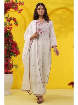 Scakhi - Brick Red Embroidered Mulmul Straight Kurta with Pant and Dupatta