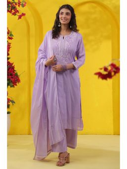 Scakhi - Lavender Embroidered Mulmul Straight Kurta with Pant and Dupatta