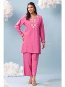 Pink color option, Currently selected