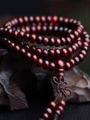 Maroon color option, Currently selected
