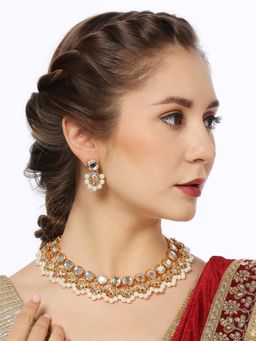 OOMPH - White Gold Tone Jadau Kundan & Pearls Ethnic Choker Necklace Set with Drop Earrings