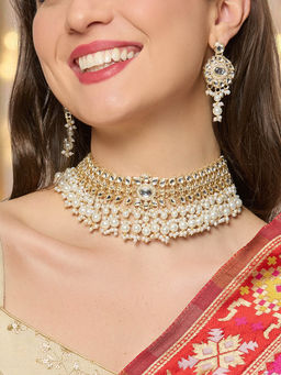 OOMPH - Jadau Theme Stylish Latest Gold Tone Kundan Necklace with Earrings