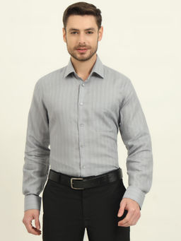 JadeBlue - Men Grey Regular Fit Formal Shirt