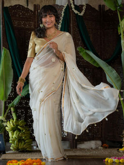 Suta - Off White Mul Cotton Woven Design Sarees