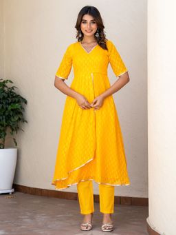 HOUSE OF JAMOTI - Dhanshree Lurex Kurta and Pants (Set of 2)