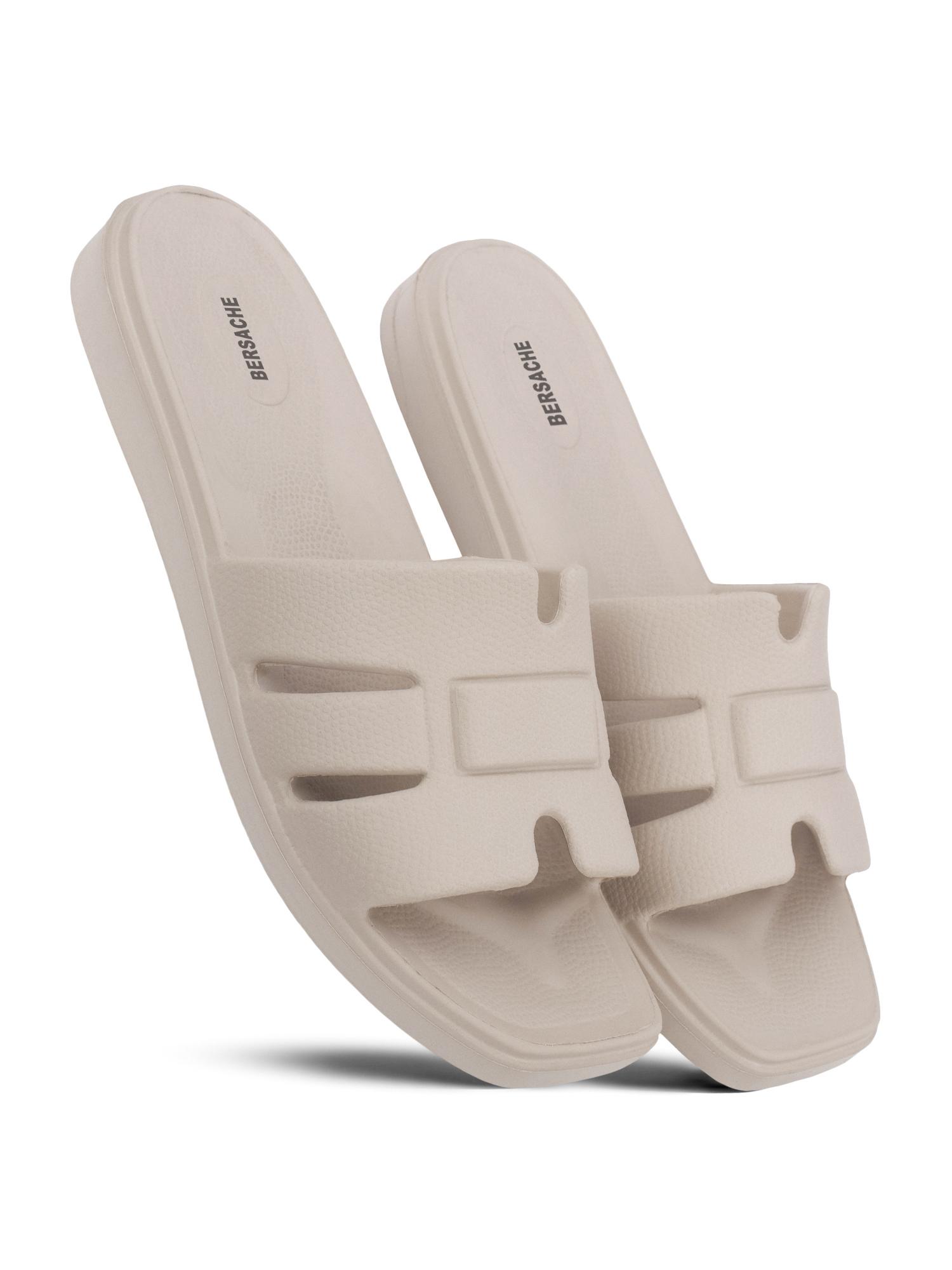 Extra Soft Classic Casual with Ultra Soft Beige Clogs for Womens