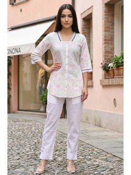 Aurelia - Off White Embroidered Regular Kurti