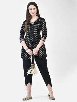 SPAN - Black Printed A-Line Kurti