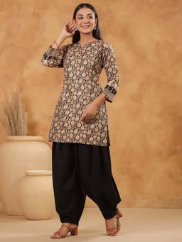 SPAN - Black Floral Straight Kurti