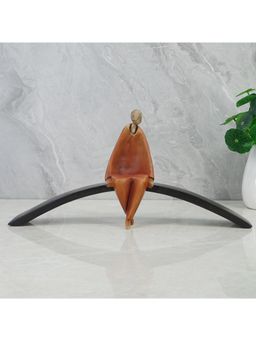 HomeTown - Alpine Polyresin Man Sitting On Cirque 19 Cm Brown