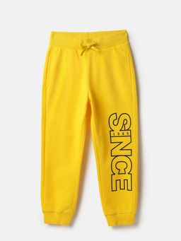 United Colors of Benetton - Regular Fit Mid Rise yellow Joggers