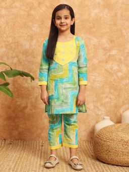 Readiprint - Straight Style Cotton Green Kurti with Pants (Set of 2)