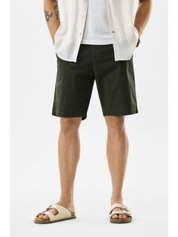 Snitch - Dark Green Solid Club Wear Shorts for Men