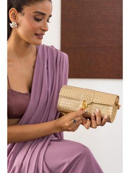 THE GUSTO - Barrel Textured Clutch Bag - Gold (S)