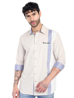 Pier seven - Men Light Beige Urban Typography Regular Fit Shirt