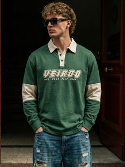 VEIRDO - Men Green Typography Oversized Polo T-shirt