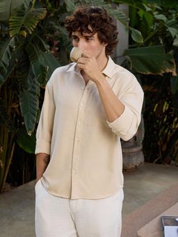 CAHOOT - Men Cream Solid Relaxed Fit Full Sleeves Shirt
