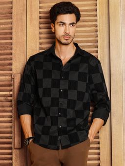 CAHOOT - Men Black Checks Regular Fit Full Sleeves Shirt