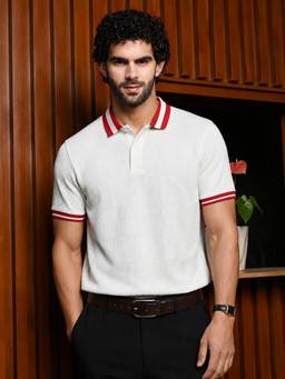 CAHOOT - Men White Textured Regular Fit Half Sleeves Polo T-shirt