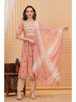 Gahan - Women Peach Cotton Nyraa Cut Kurta with Pant & Dupatta