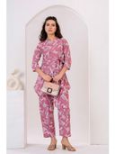 Pink color option, Currently selected