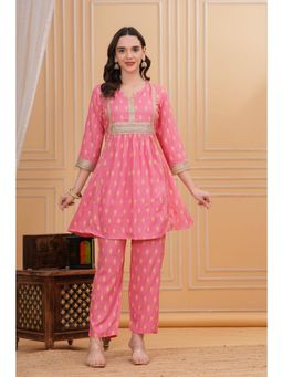 Gahan - Women Pink Rayon Kurta with Pant