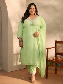 Extra love by Libas - Women Cotton Green Kurta With Pant & Dupatta