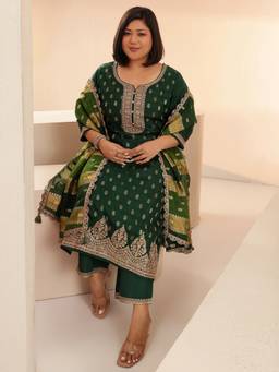 Extra love by Libas - Women Silk Blend Green Kurta With Pant & Dupatta
