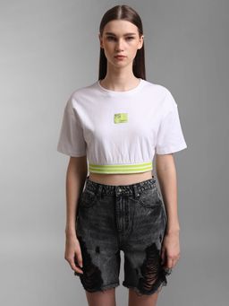 Kazo - White Crop Top