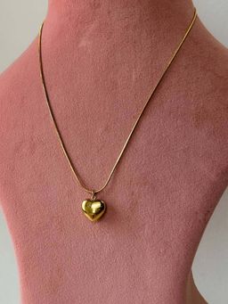 Designs & You - Gold-Plated Anti Tarnish Heart Themed Pendant Necklace