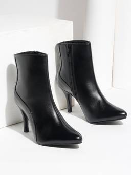 VALIOSAA - Women Valiosaa Black Casual Boots