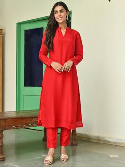 Lavanya The Label - Red Silk Straight Kurta (Set of 2)