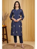 Navy Blue color option, Currently selected