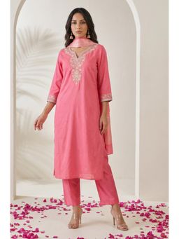W - Pink Embroidered Straight Kurta With Pant & Dupatta
