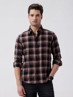 Crocodile - Men Maroon Rib Textured Cotton Shirt