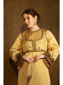 Gold color option