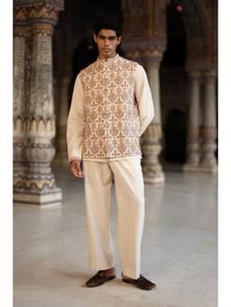 dash and dot - Cream Aari Embroidered Linen Bandhi