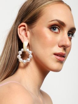 Sohi - Gold Plated Party Pearls Drop Earring For Women - White