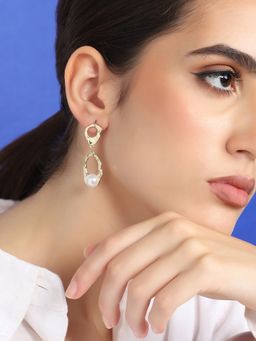 Sohi - Gold Plated Party Designer Stone And Pearls Drop Earring For Women - white