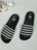 Black color option, Currently selected