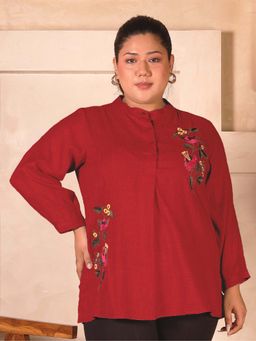 Indietoga - Plus Size Red Floral Embroidered Cotton Top