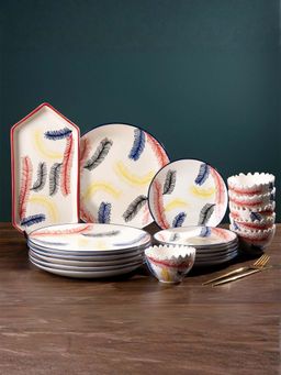 The Golden Theory - 19 Piece White Ceramic Dinner Set