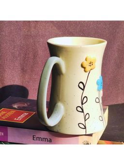 TheYUGO - Beige 3D Pansy Flower Mug