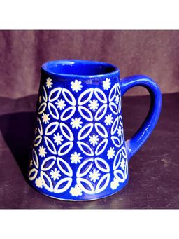 TheYUGO - Handcarved Blue Blossom Mug
