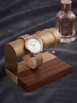 French Connection - Women Analog Stylish Silver Dial and Premium Strap-FCGS07-A (M)