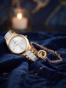 French Connection - Women Analog Stylish Silver Dial and Premium Strap-FCGS08-C (M)