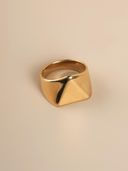 Gold color option, Currently selected