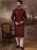 Maroon color option, Currently selected
