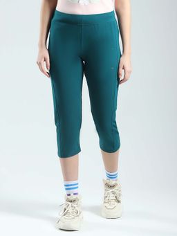 Monte Carlo - Women Teal Solid Regular Fit Capris